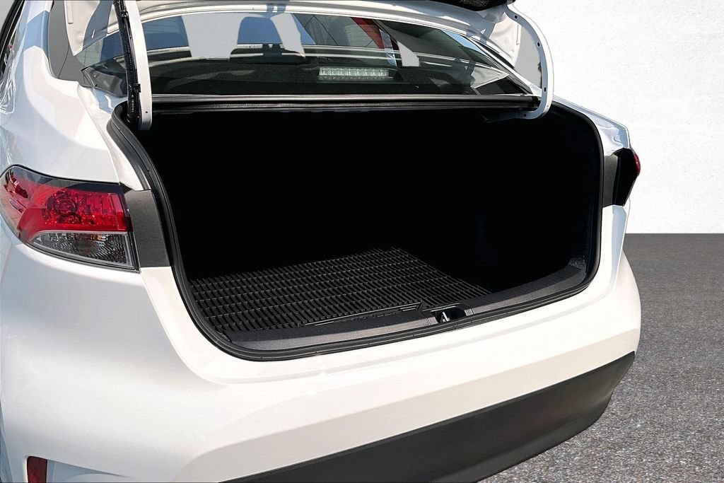 New 2026 Toyota Corolla LE FWD image 7