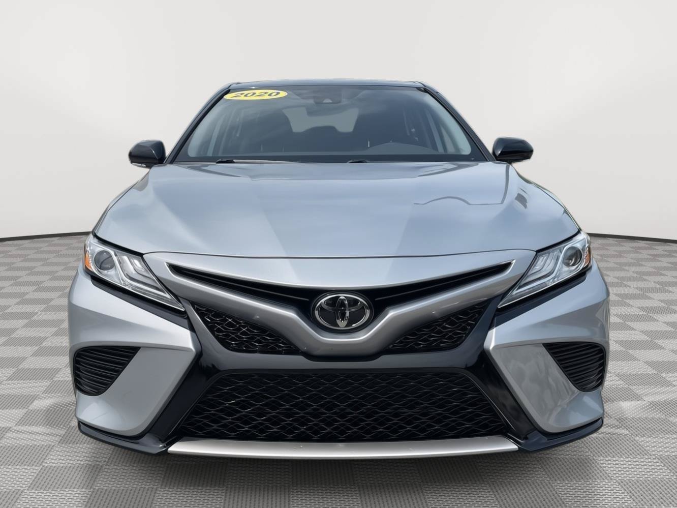 Used 2020 Toyota Camry XSE FWD image 10