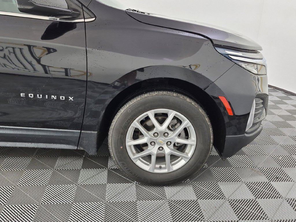 Used 2024 Chevrolet Equinox LT FWD image 11