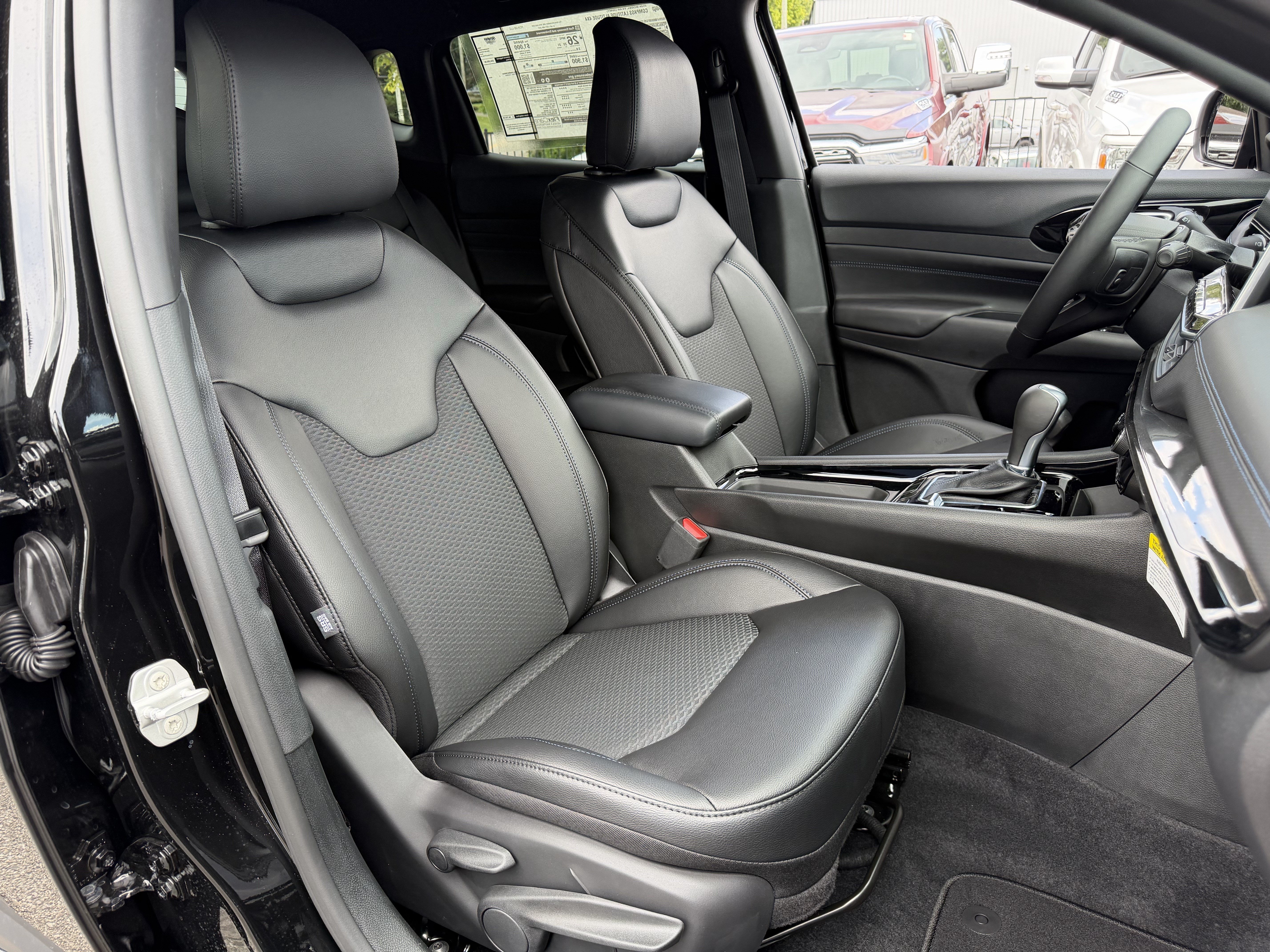 New 2026 Jeep Compass Latitude AWD/4WD image 34