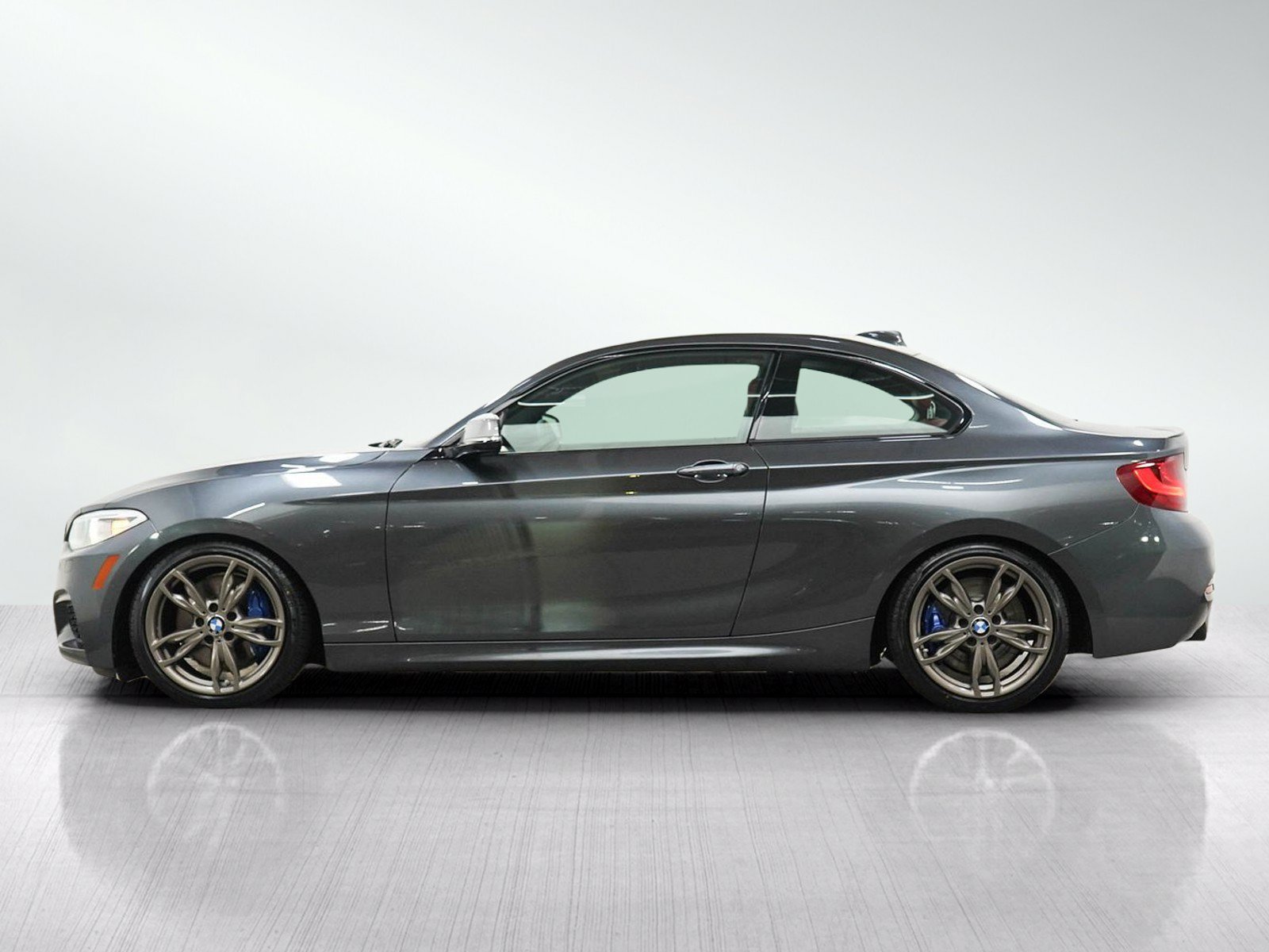 Used 2016 BMW M235i xDrive Coupe AWD/4WD image 2