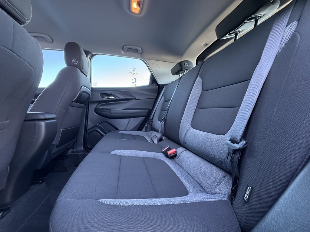 Used 2023 Chevrolet TrailBlazer LS image 26