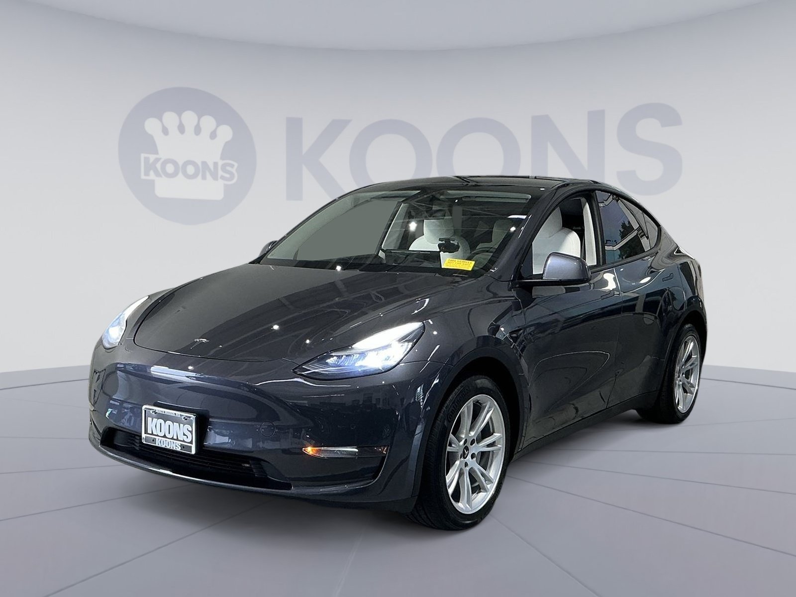 Used 2020 Tesla Model Y Long Range AWD/4WD image 1