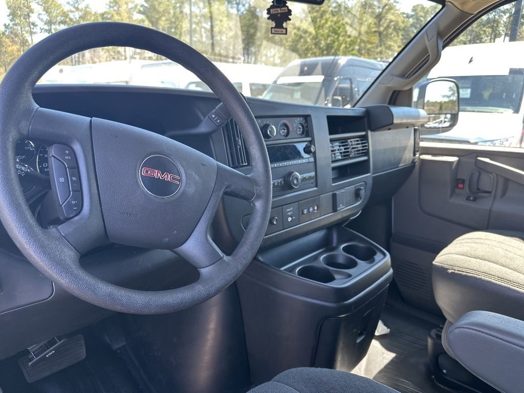 Used 2023 GMC Savana 2500 w/ Driver Convenience Package image 5