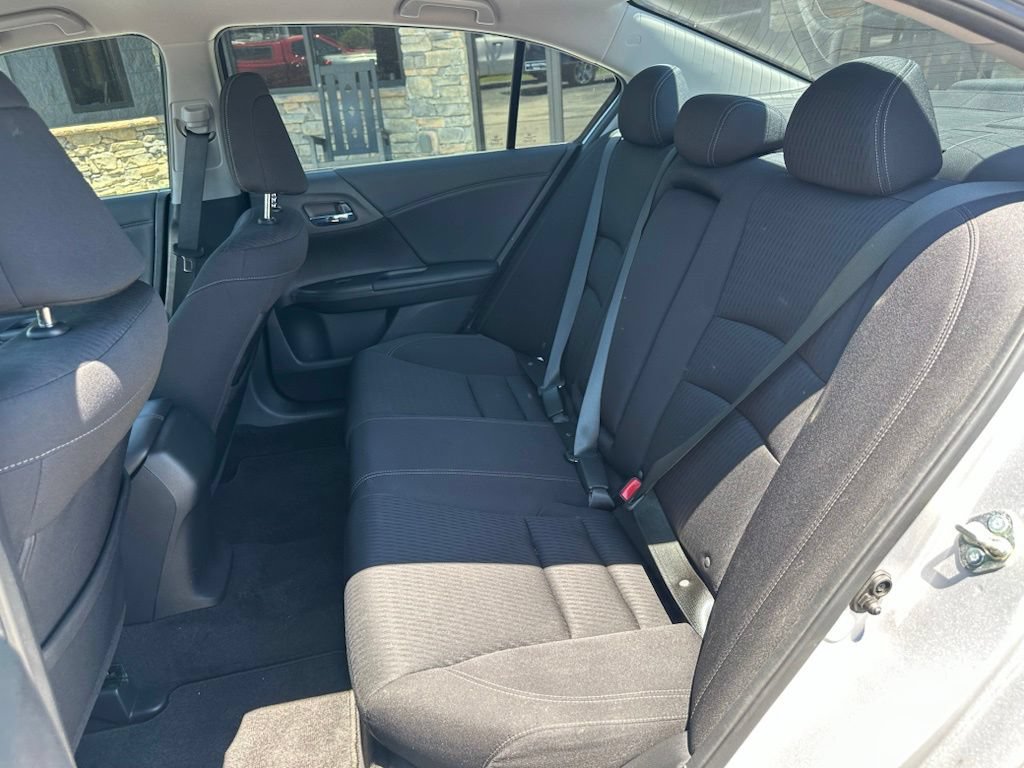 Used 2015 Honda Accord Sport image 32