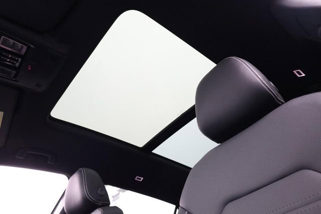 New 2026 Volkswagen Atlas Cross Sport SEL image 9