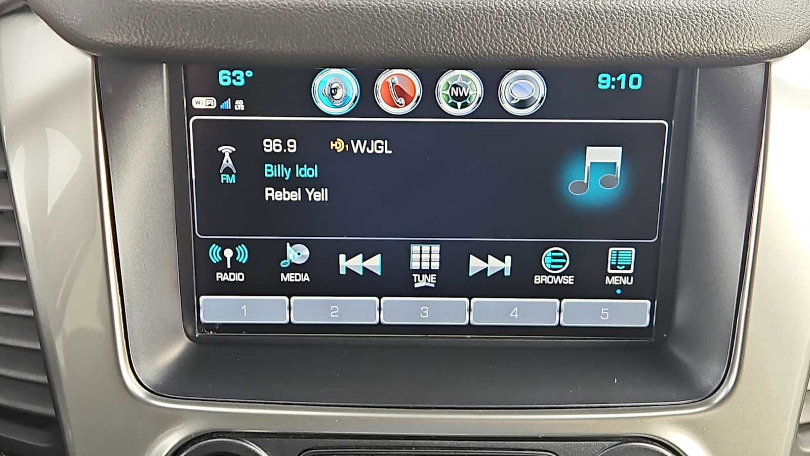 Used 2018 Chevrolet Suburban LS w/ Enhanced Driver Alert Package image 13