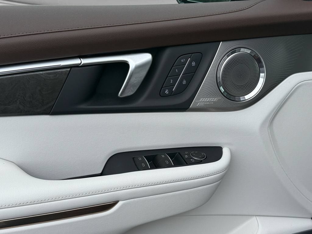 New 2026 Buick Enclave Avenir w/ Super Cruise Package FWD image 11
