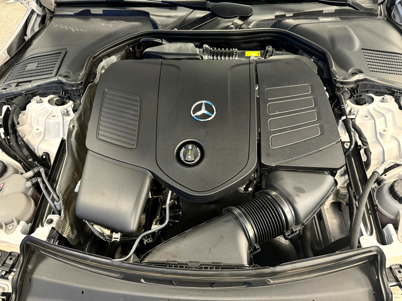 Used 2023 Mercedes-Benz C 300 4MATIC Sedan image 20