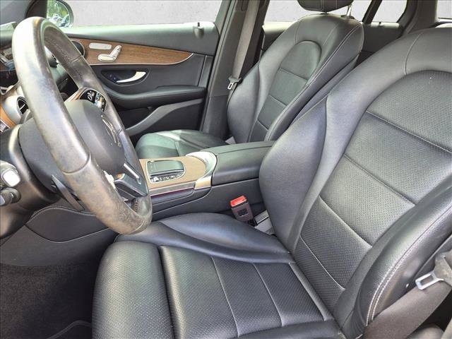 Used 2020 Mercedes-Benz GLC 300 image 14
