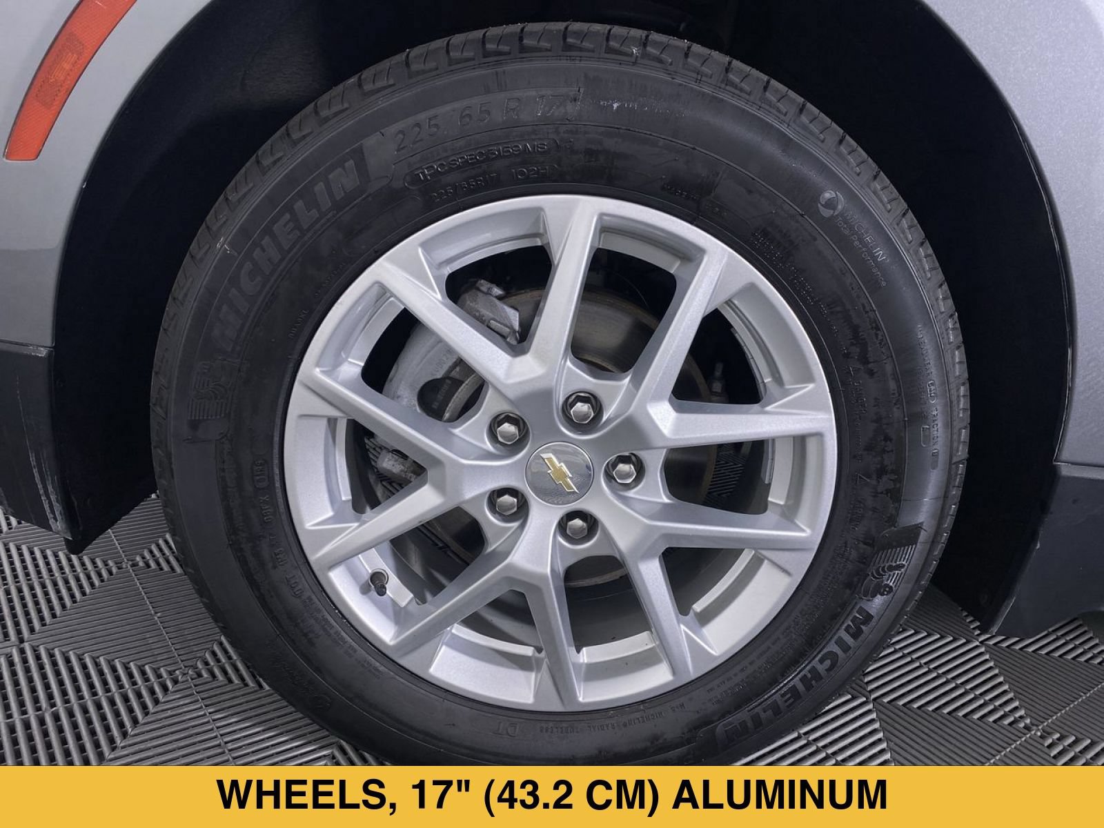 Certified 2023 Chevrolet Equinox LS w/ Driver Confidence II Package FWD image 14
