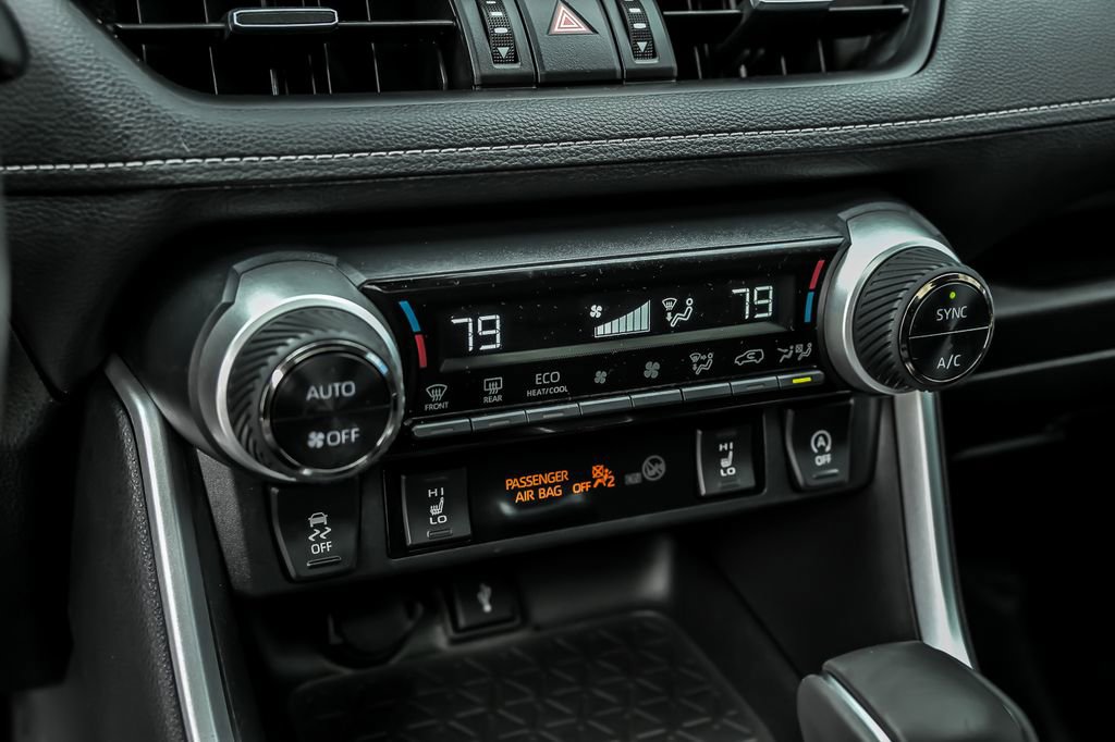 Used 2022 Toyota RAV4 XLE Premium AWD/4WD image 25
