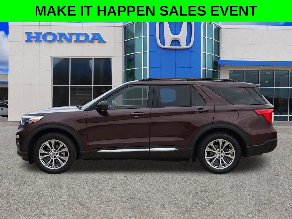Used 2020 Ford Explorer XLT w/ Equipment Group 202A AWD/4WD image 6