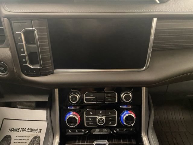 Used 2024 GMC Yukon Denali w/ Advanced Technology Package AWD/4WD image 35