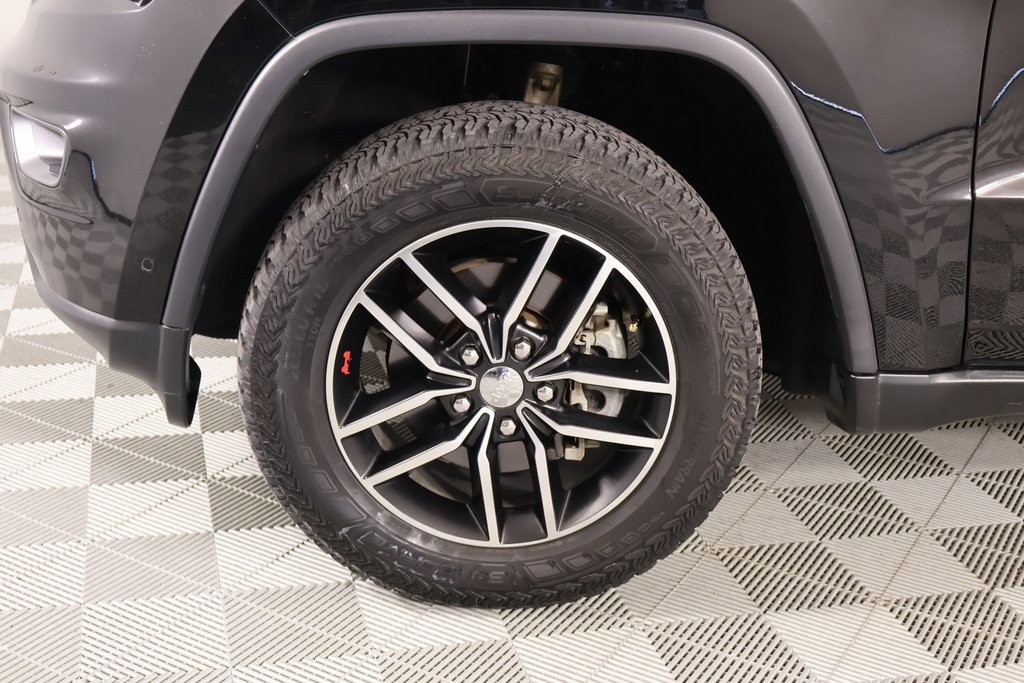 Used 2018 Jeep Grand Cherokee Trailhawk w/ Trailhawk Luxury Group image 19
