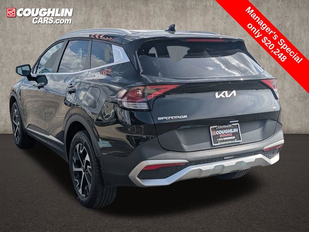 Used 2023 Kia Sportage EX AWD/4WD image 5