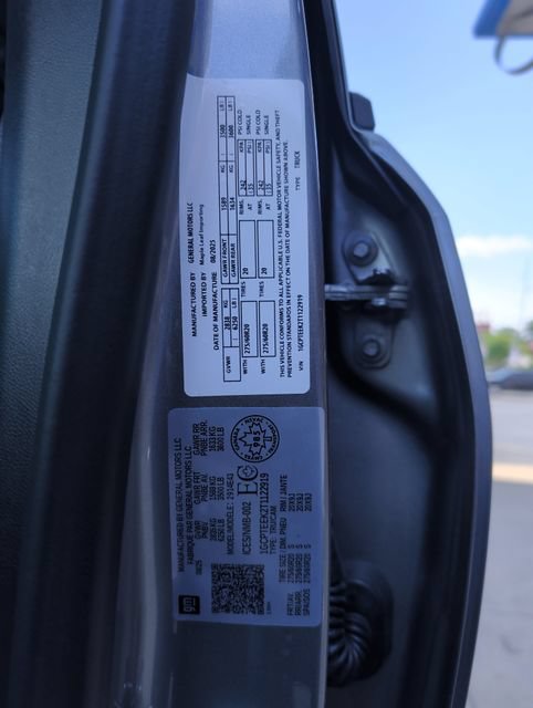 Used 2026 Chevrolet Colorado Trail Boss AWD/4WD image 14