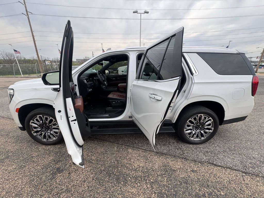 Used 2024 GMC Yukon Denali Ultimate image 4
