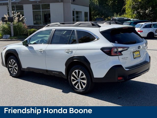 Used 2024 Subaru Outback Premium AWD/4WD image 7