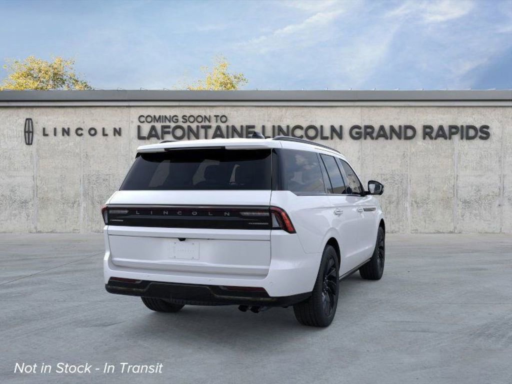New 2026 Lincoln Navigator Reserve w/ Jet Appearance Package image 8