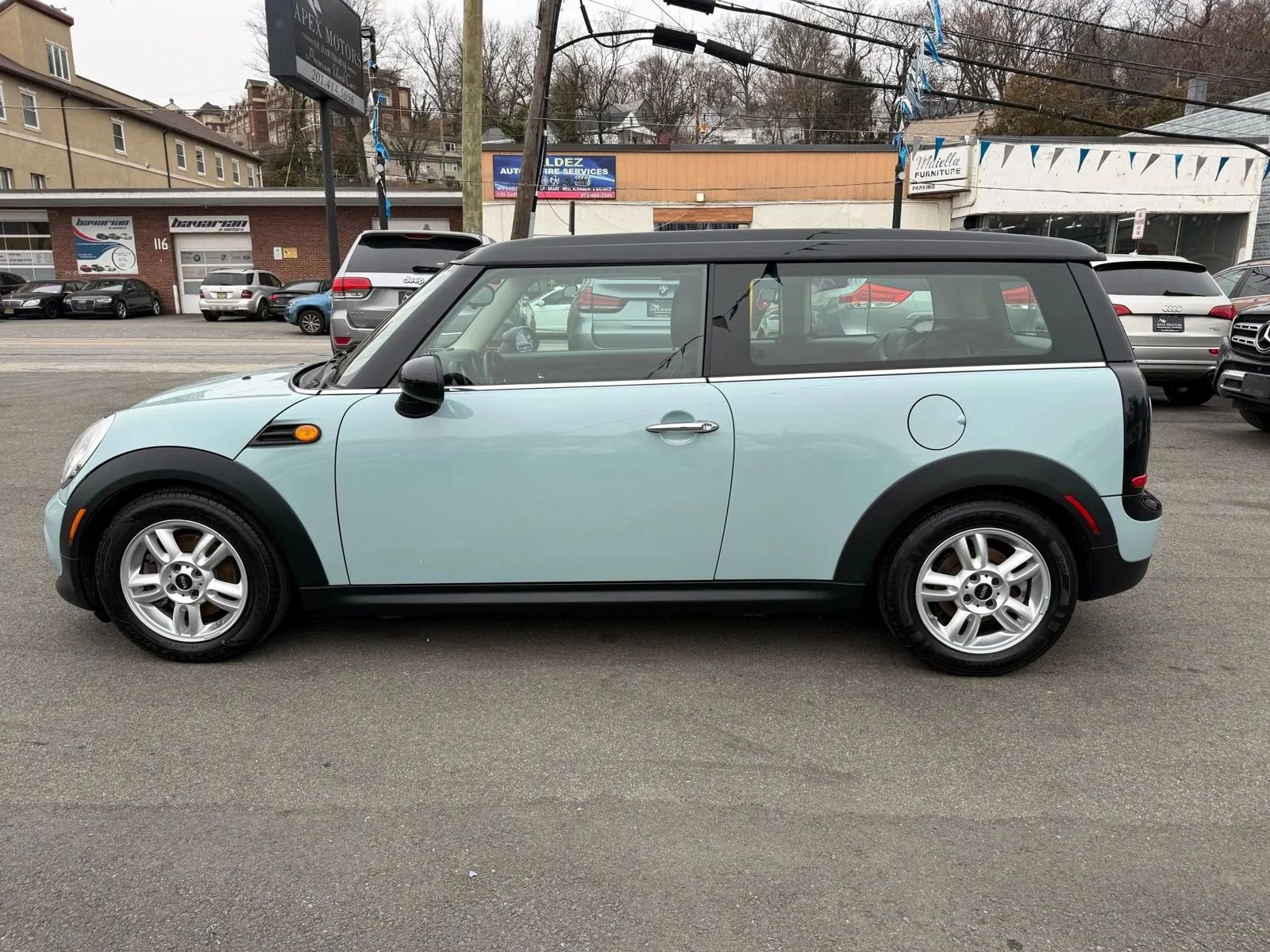 Used 2013 MINI Cooper Clubman image 4