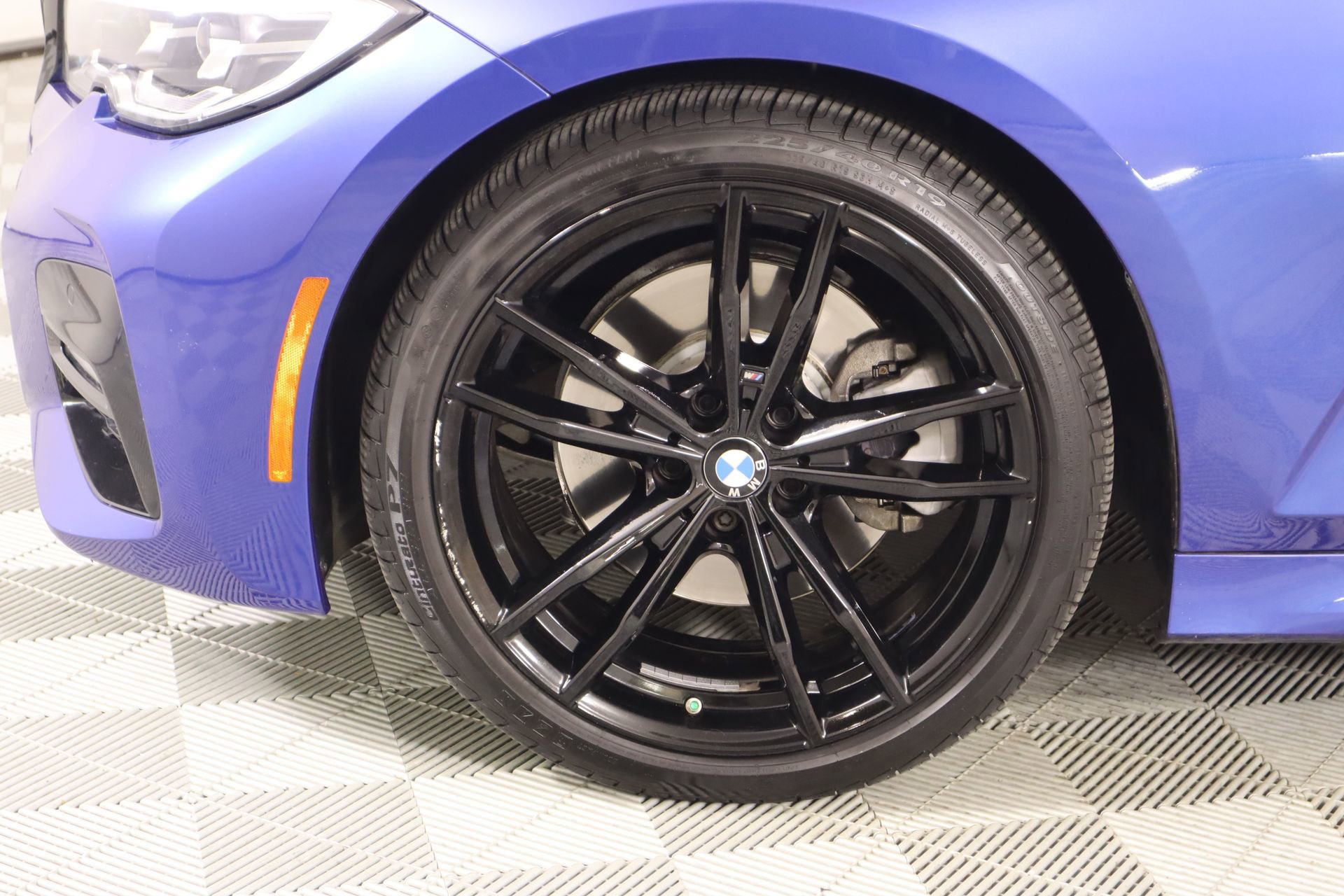 Used 2021 BMW 330i xDrive Sedan w/ M Sport Package image 19