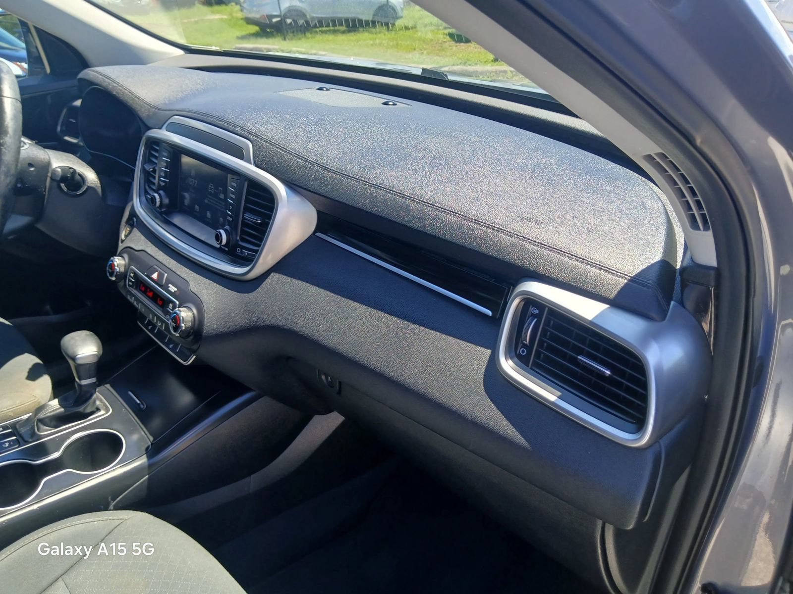 Used 2020 Kia Sorento S FWD image 28