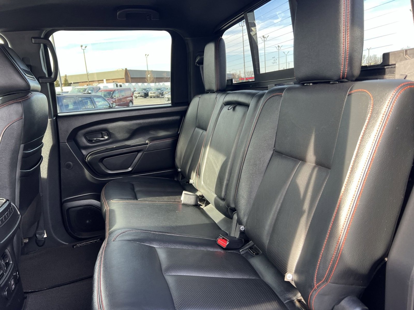 Used 2021 Nissan Titan PRO-4X w/ Pro-4x Convenience Package image 24
