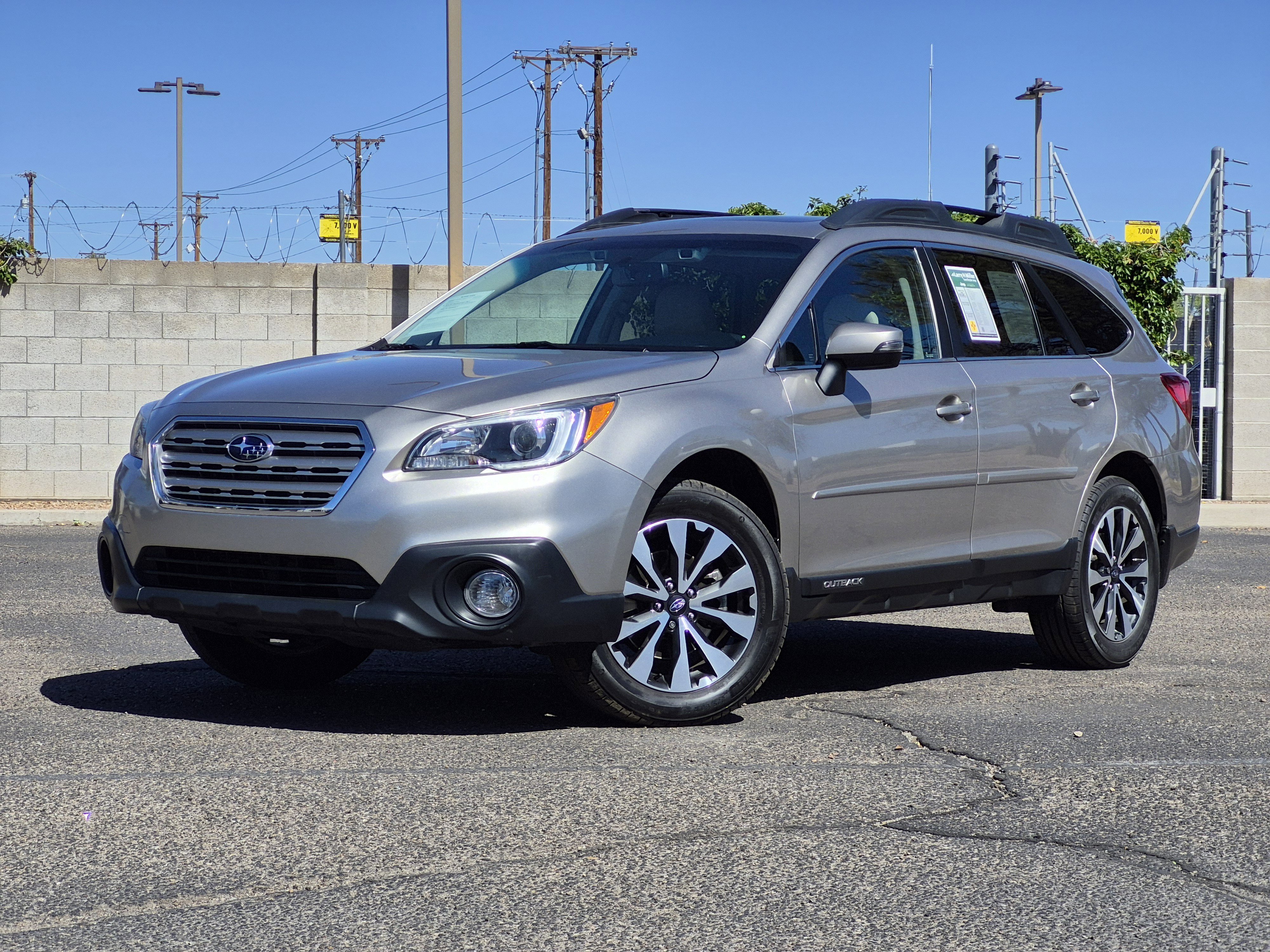 Used 2016 Subaru Outback 2.5i Limited AWD/4WD image 1