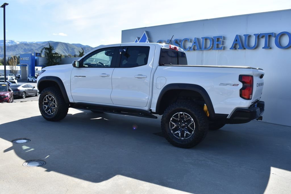 Certified 2026 Chevrolet Colorado ZR2 w/ Technology Package AWD/4WD image 5