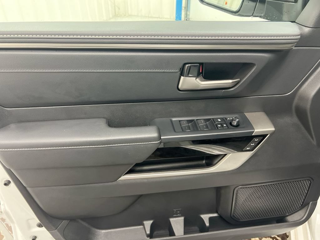 Used 2026 Toyota Tundra Limited AWD/4WD image 21