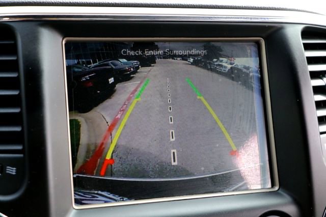 Used 2016 Jeep Grand Cherokee Overland AWD/4WD image 17