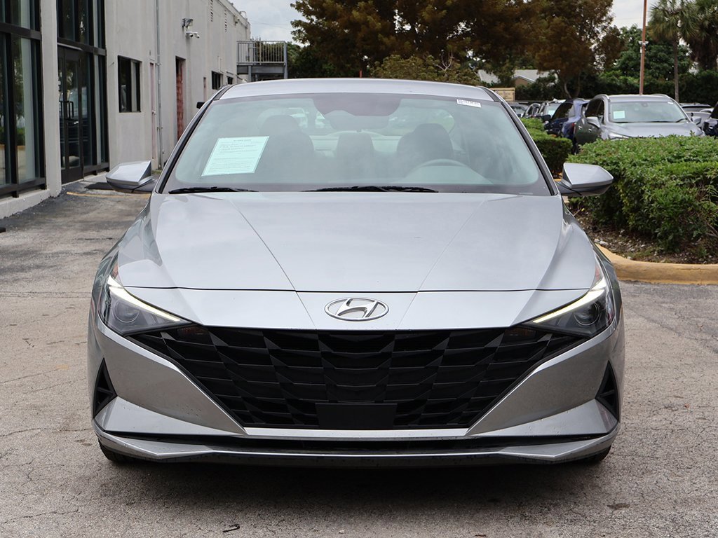 Used 2022 Hyundai Elantra SEL w/ Convenience Package image 10