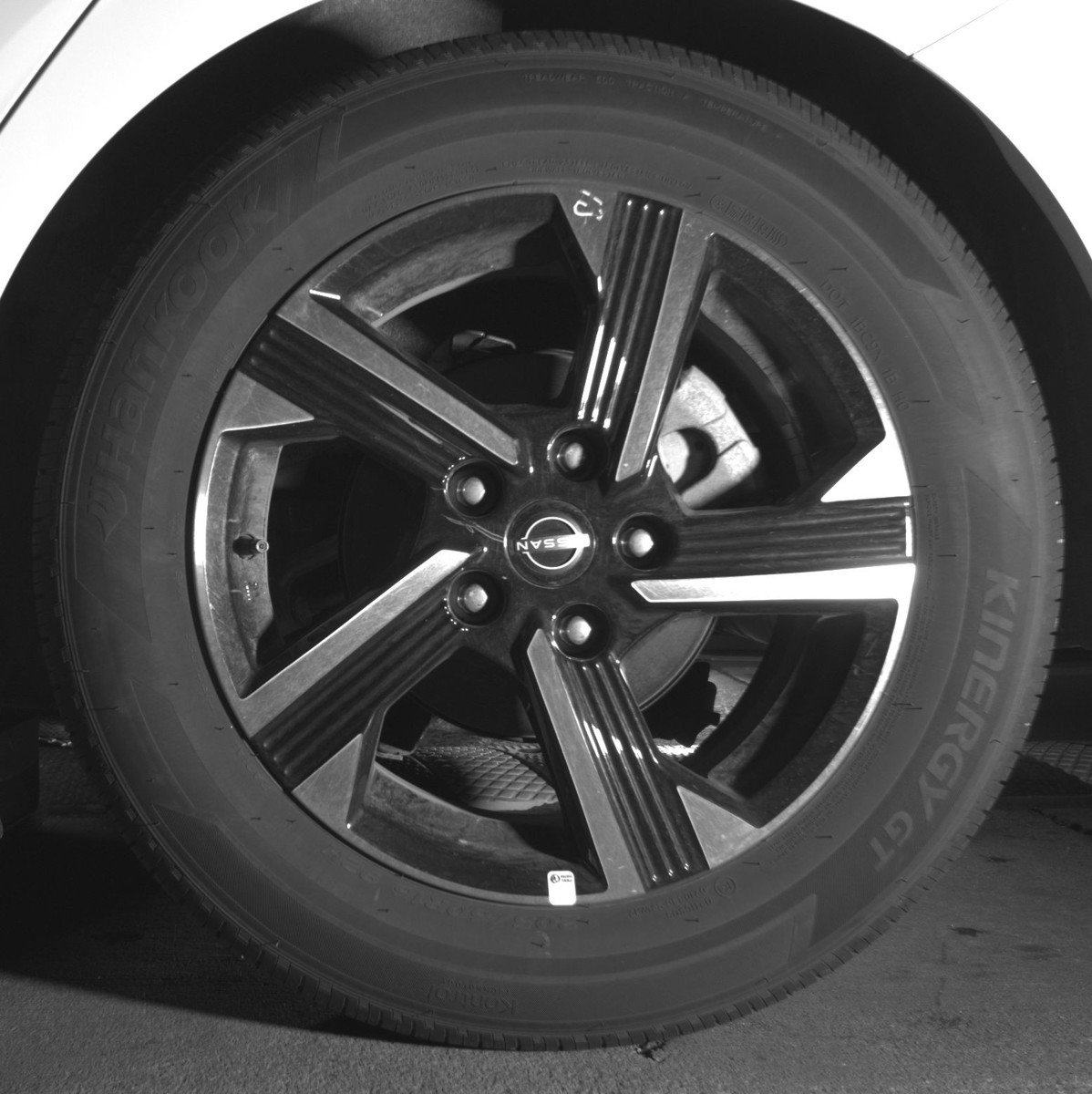 Used 2025 Nissan Sentra SV image 14