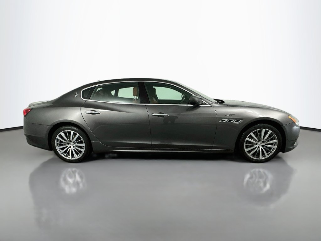 Used 2022 Maserati Quattroporte GT RWD image 4