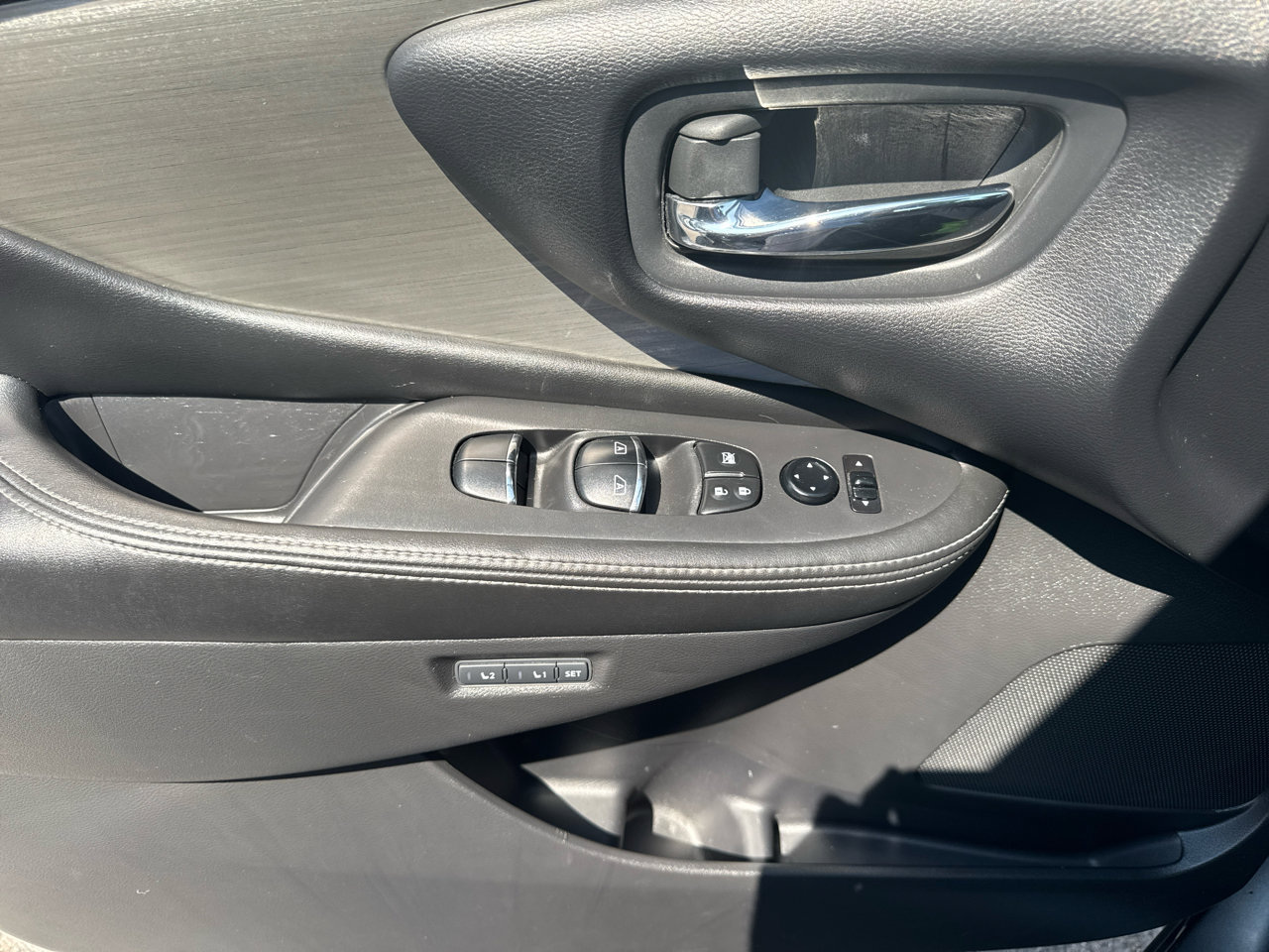 Used 2015 Nissan Murano Platinum w/ Platinum Technology Package image 12