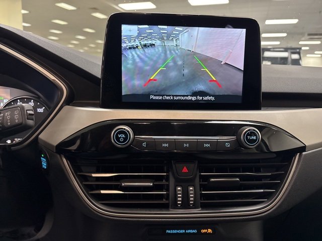 Used 2021 Ford Escape SE w/ SE Sport Appearance Package image 19