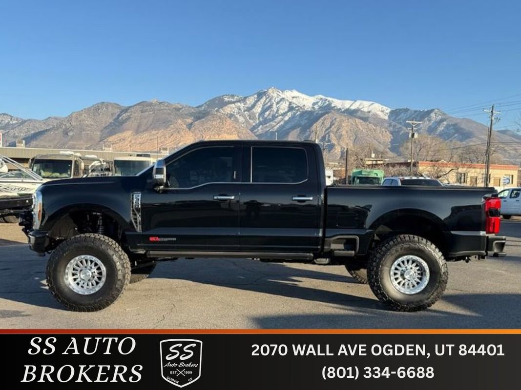 Used 2024 Ford F350 Limited w/ FX4 Off-Road Package image 1