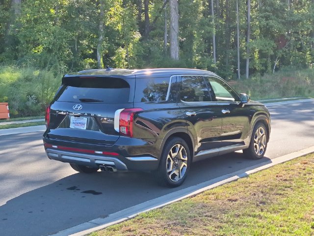 Used 2023 Hyundai Palisade Limited AWD/4WD image 13