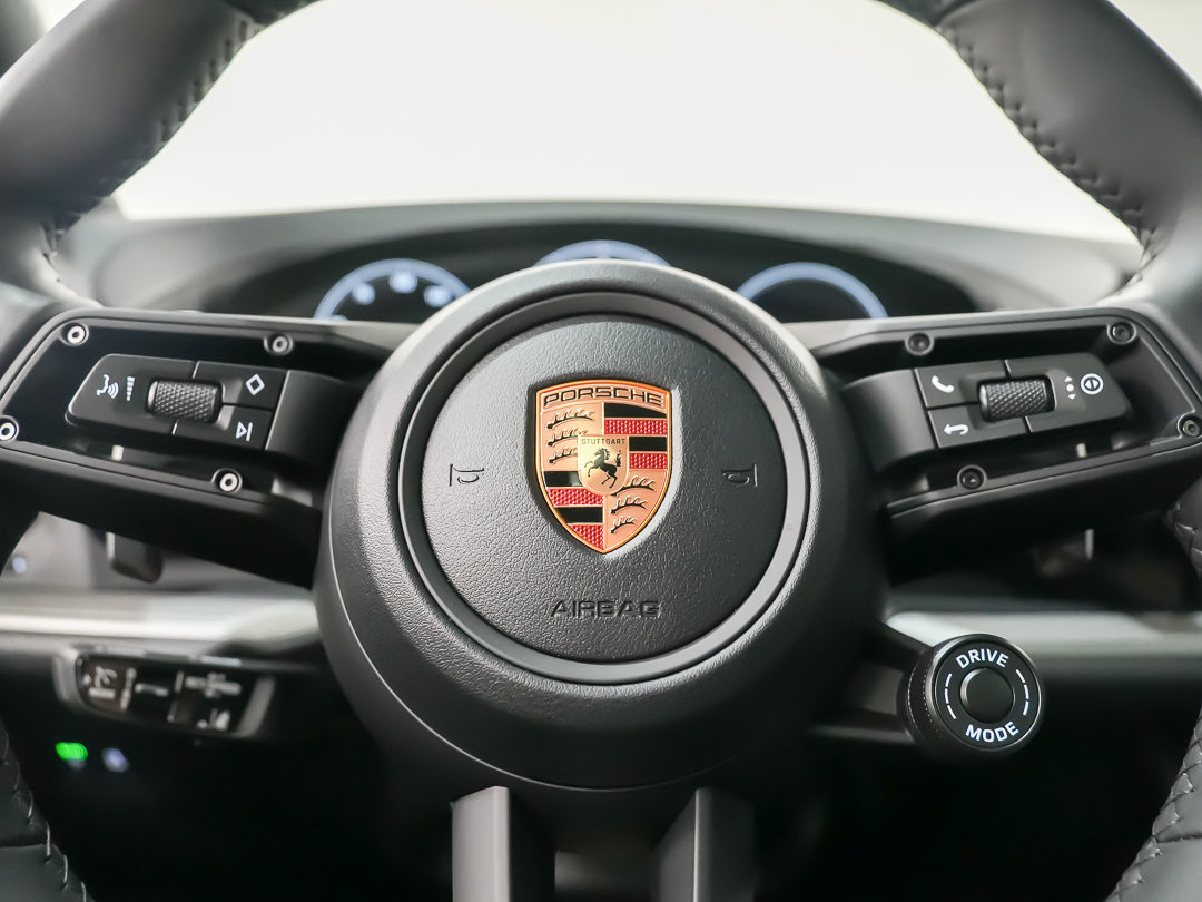 Certified 2026 Porsche Cayenne S AWD/4WD image 24