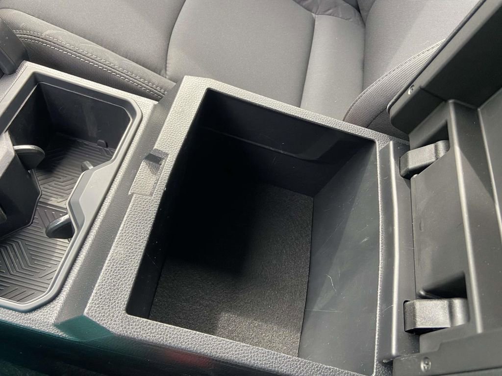 Used 2024 Toyota Tacoma SR image 27