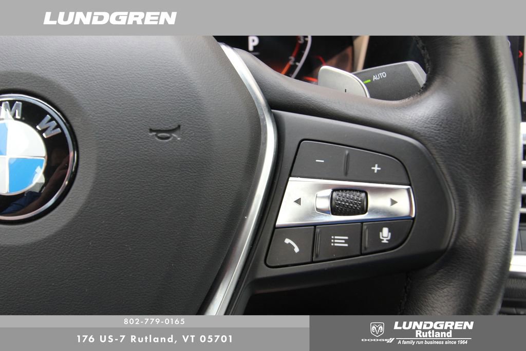 Used 2022 BMW 330i xDrive Sedan w/ Premium Package image 17