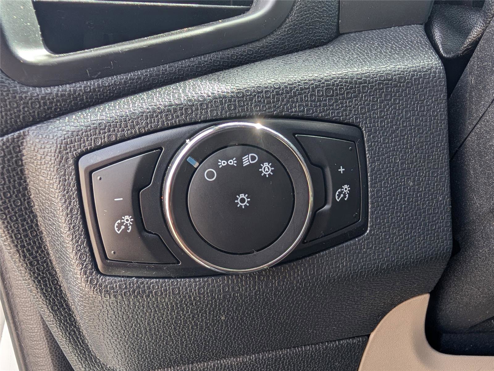 Used 2018 Ford EcoSport S FWD image 29