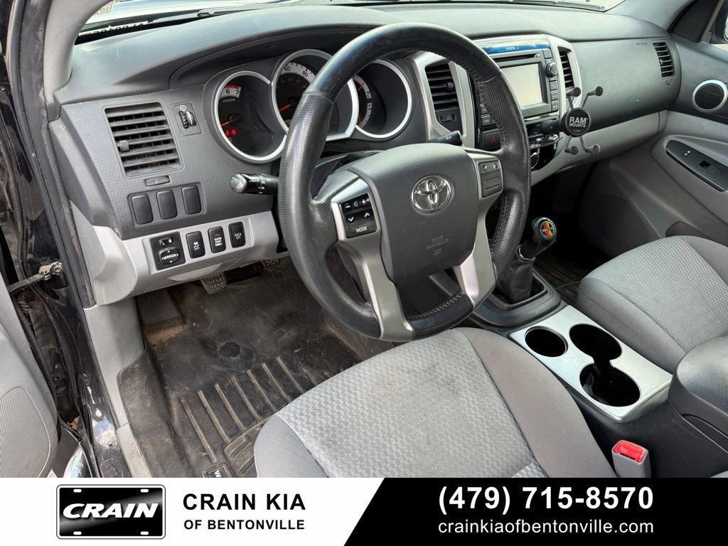 Used 2013 Toyota Tacoma 4x4 Access Cab w/ SR5 Pkg image 9