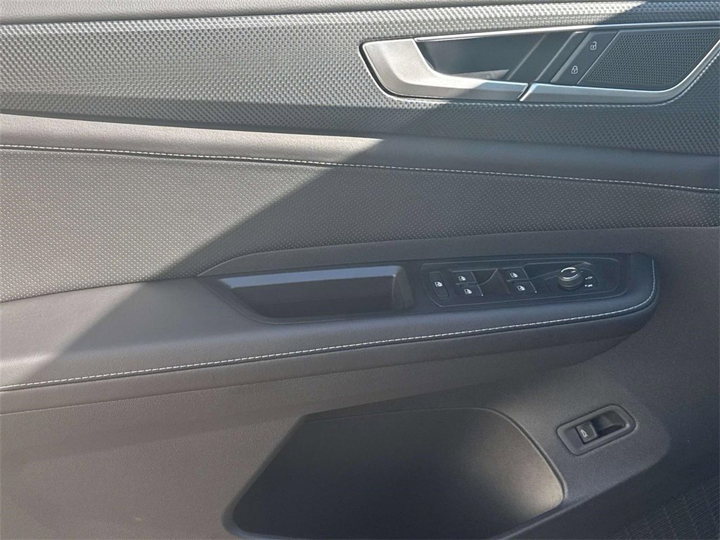 New 2026 Volkswagen Atlas Cross Sport SEL R-Line image 11