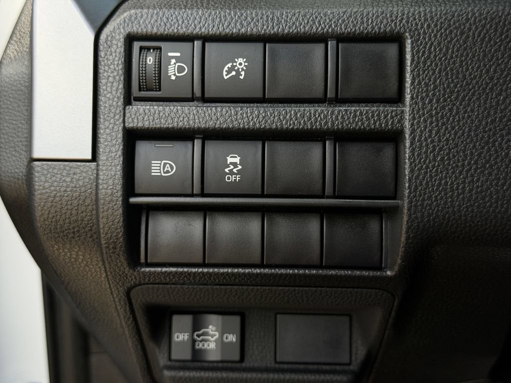 Used 2024 Toyota Tacoma SR5 AWD/4WD image 21