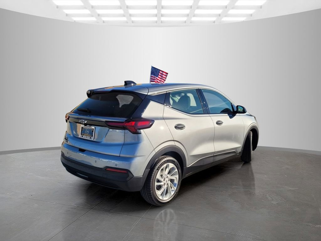 New 2027 Chevrolet Bolt LT w/ Comfort Package image 4
