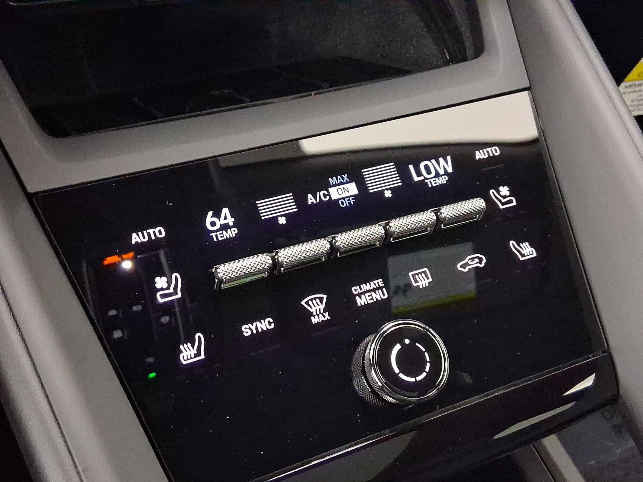 New 2025 Porsche Macan 4S Electric image 18