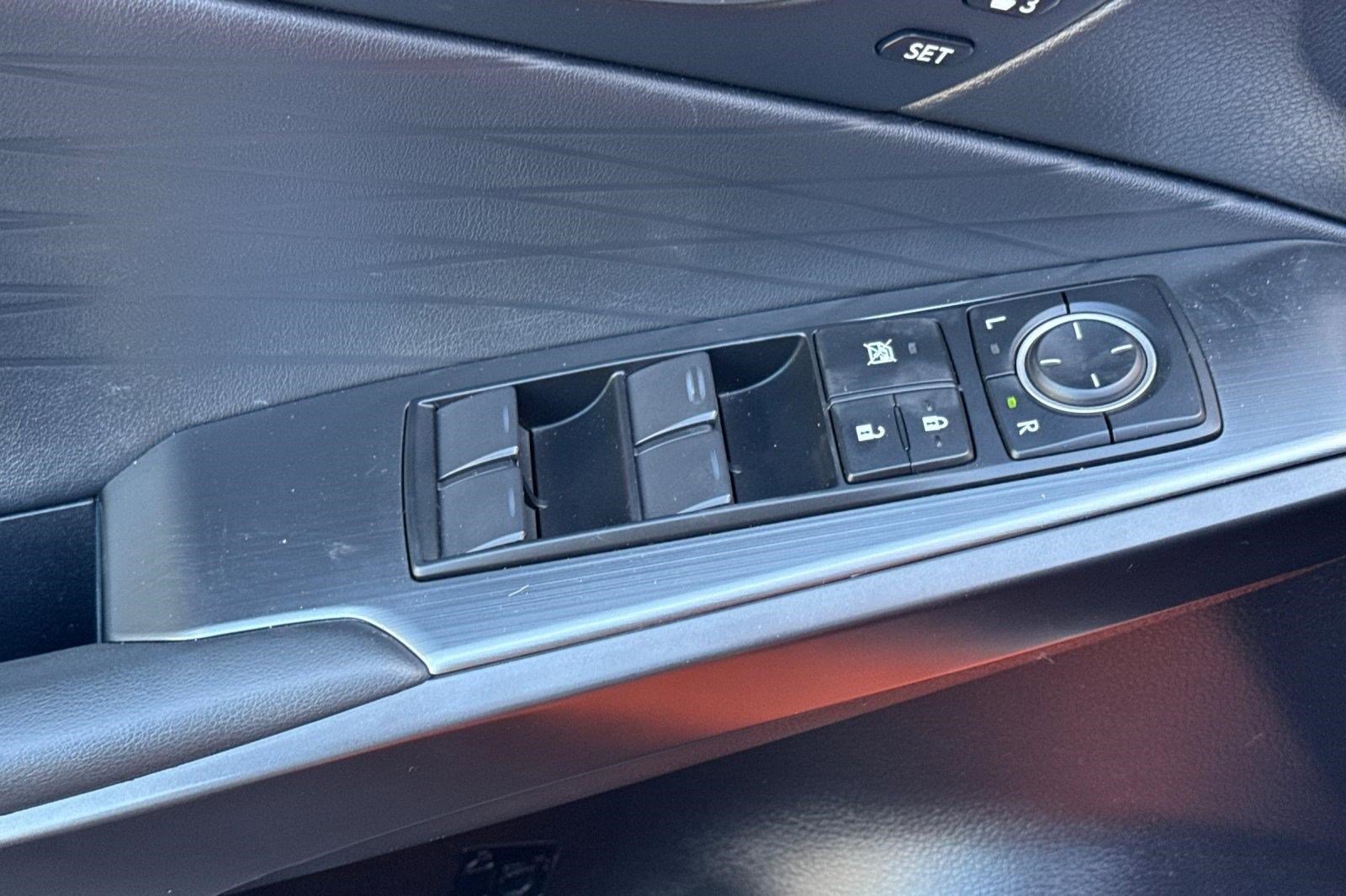 Certified 2023 Lexus IS 500 w/ Special Appearance Package RWD image 15