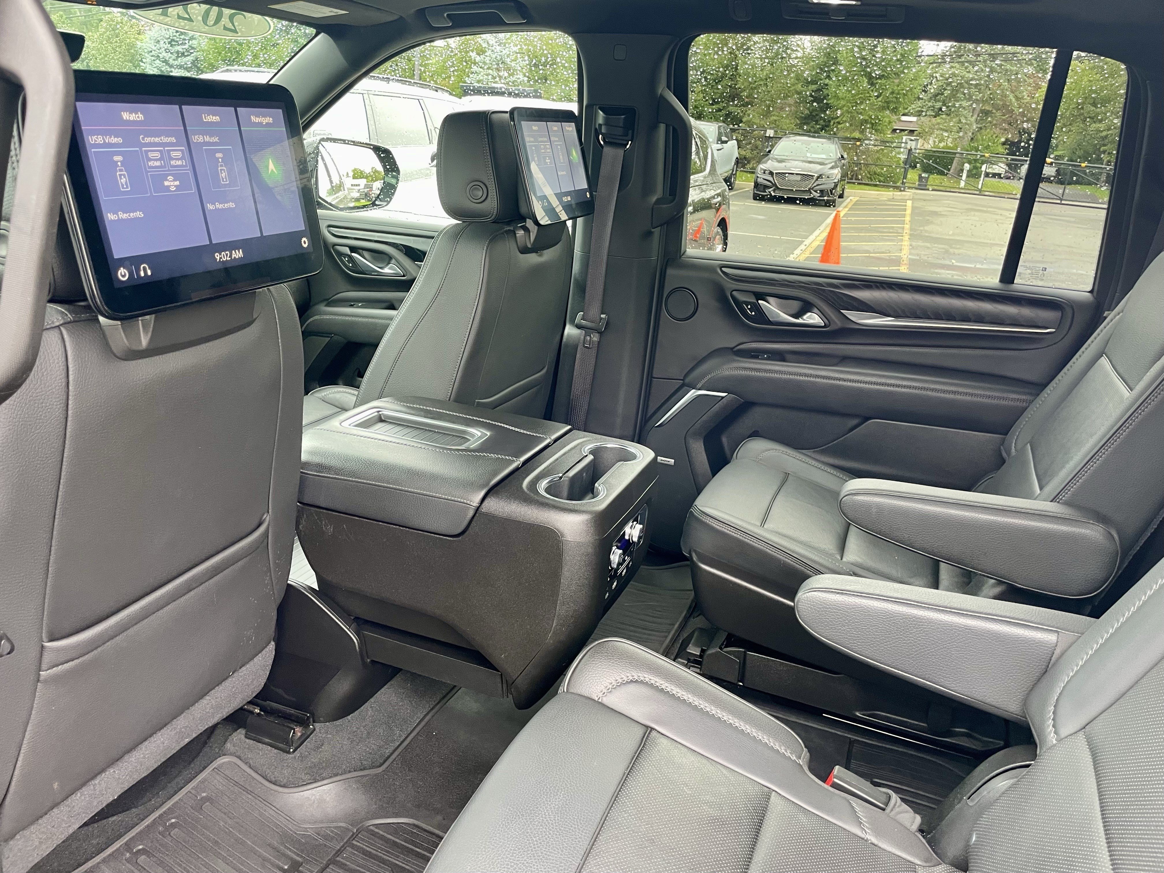 Used 2021 GMC Yukon XL Denali w/ Denali Ultimate Package AWD/4WD image 30